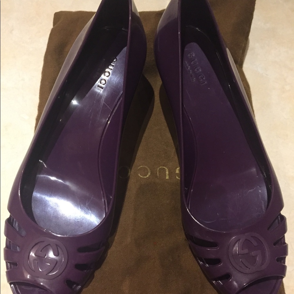 🎇GUCCI **AUTHENTIC** RUBBER SANDAL